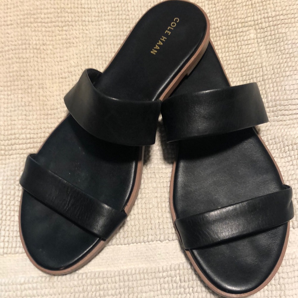 Cole Harn flat sandals